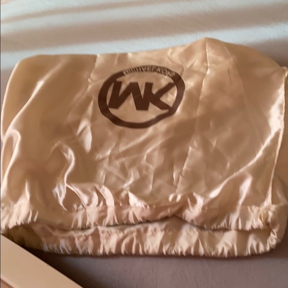 SOLD SOLD SOLD Michael Kors bag - Picture 5 of 5